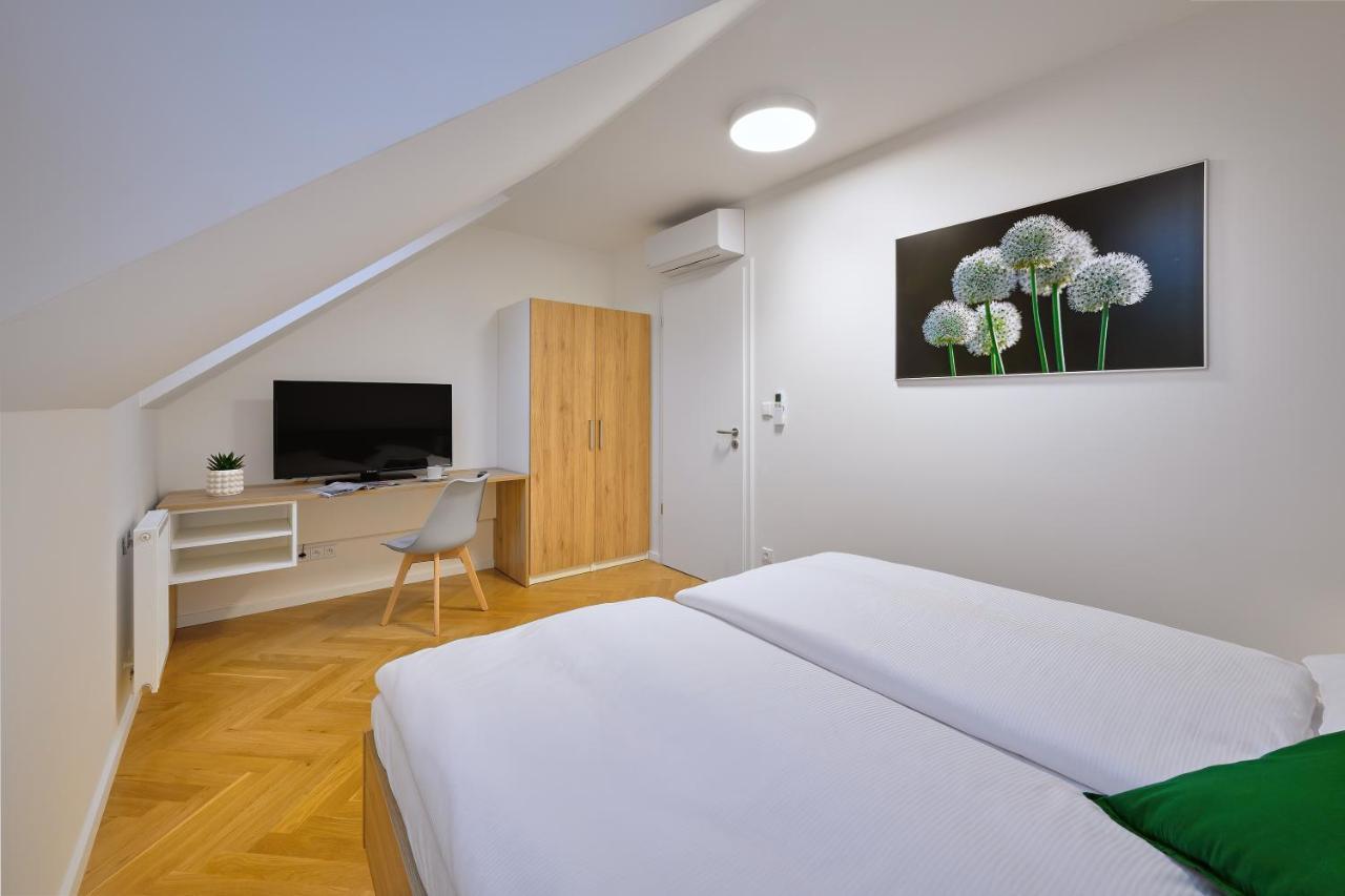 Downtown Suites Rubesova Prag Eksteriør billede