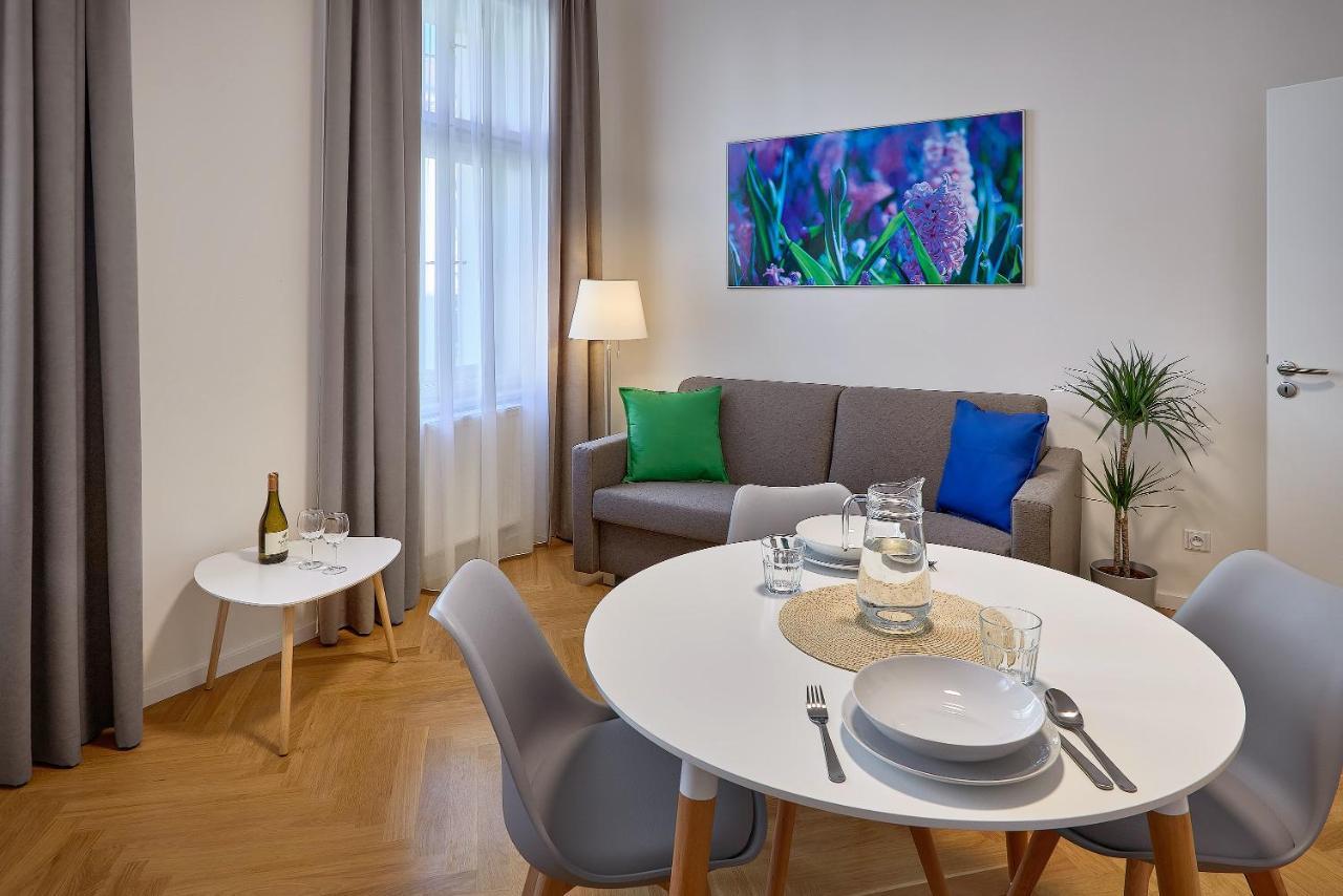 Downtown Suites Rubesova Prag Eksteriør billede