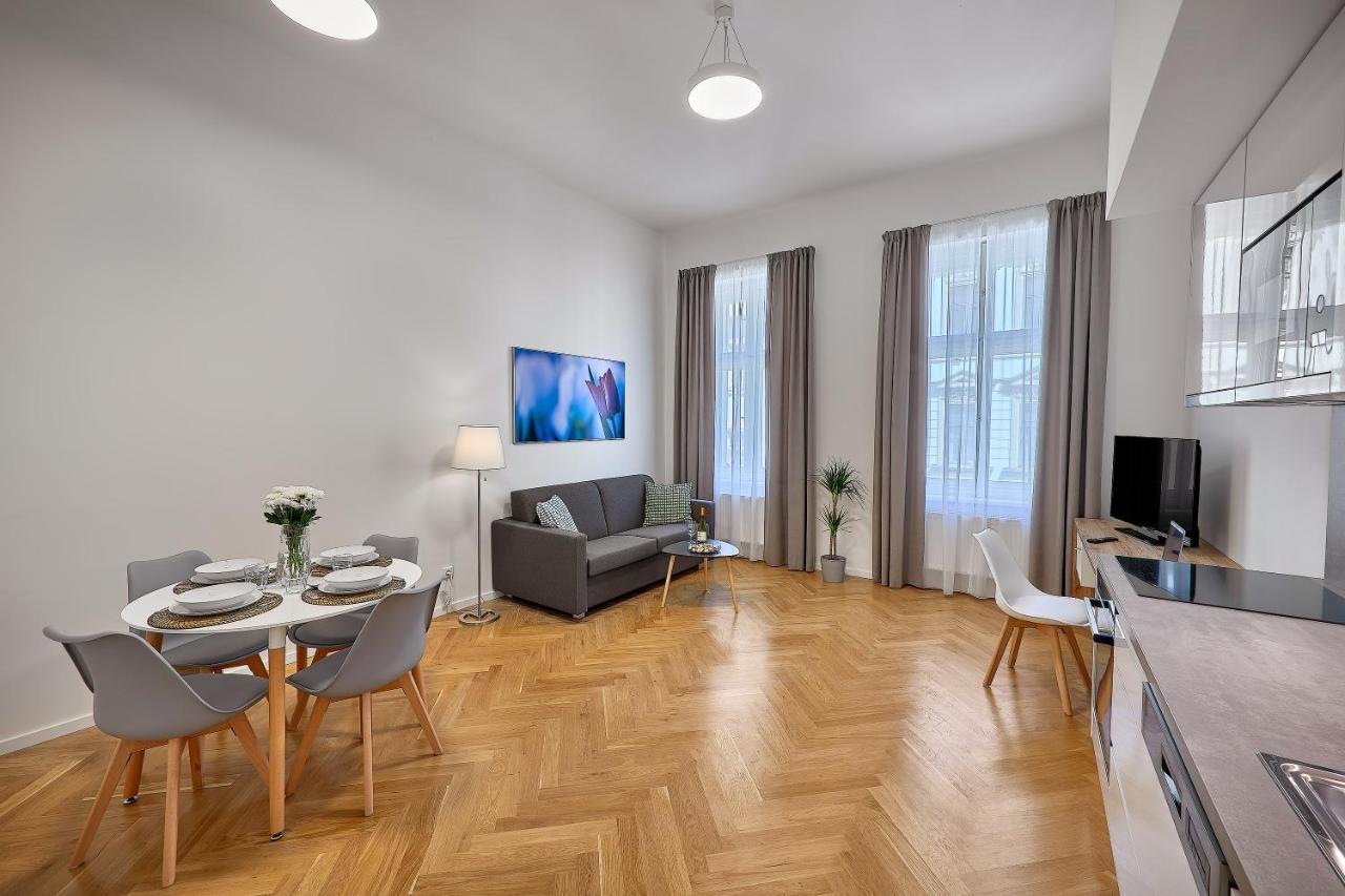 Downtown Suites Rubesova Prag Eksteriør billede