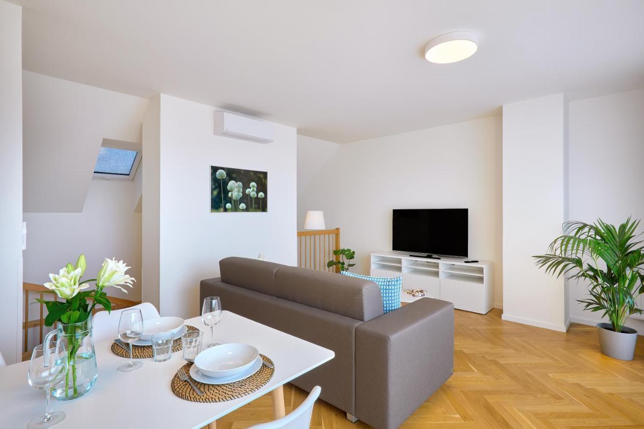 Downtown Suites Rubesova Prag Eksteriør billede