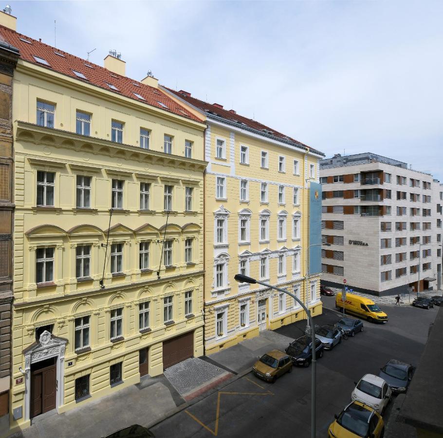 Downtown Suites Rubesova Prag Eksteriør billede