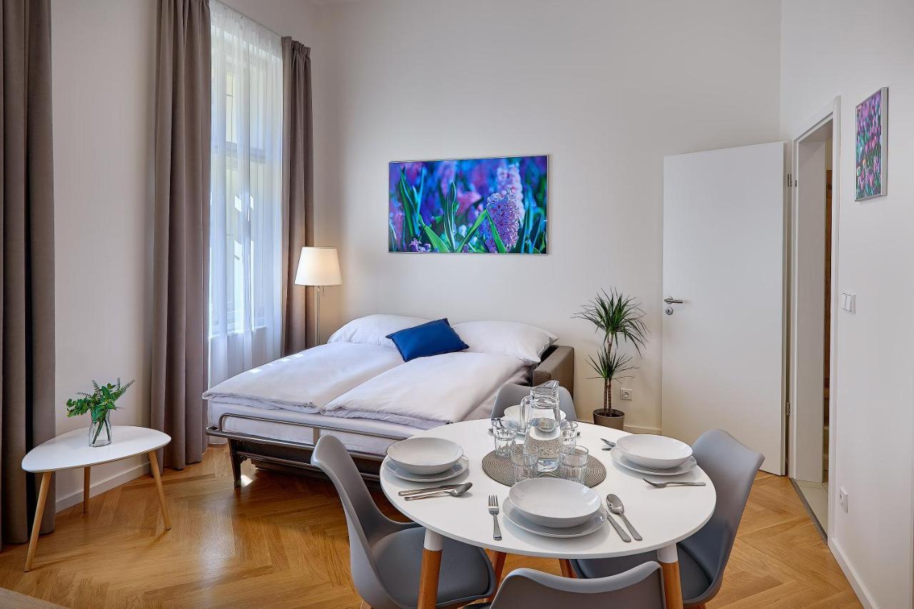 Downtown Suites Rubesova Prag Eksteriør billede