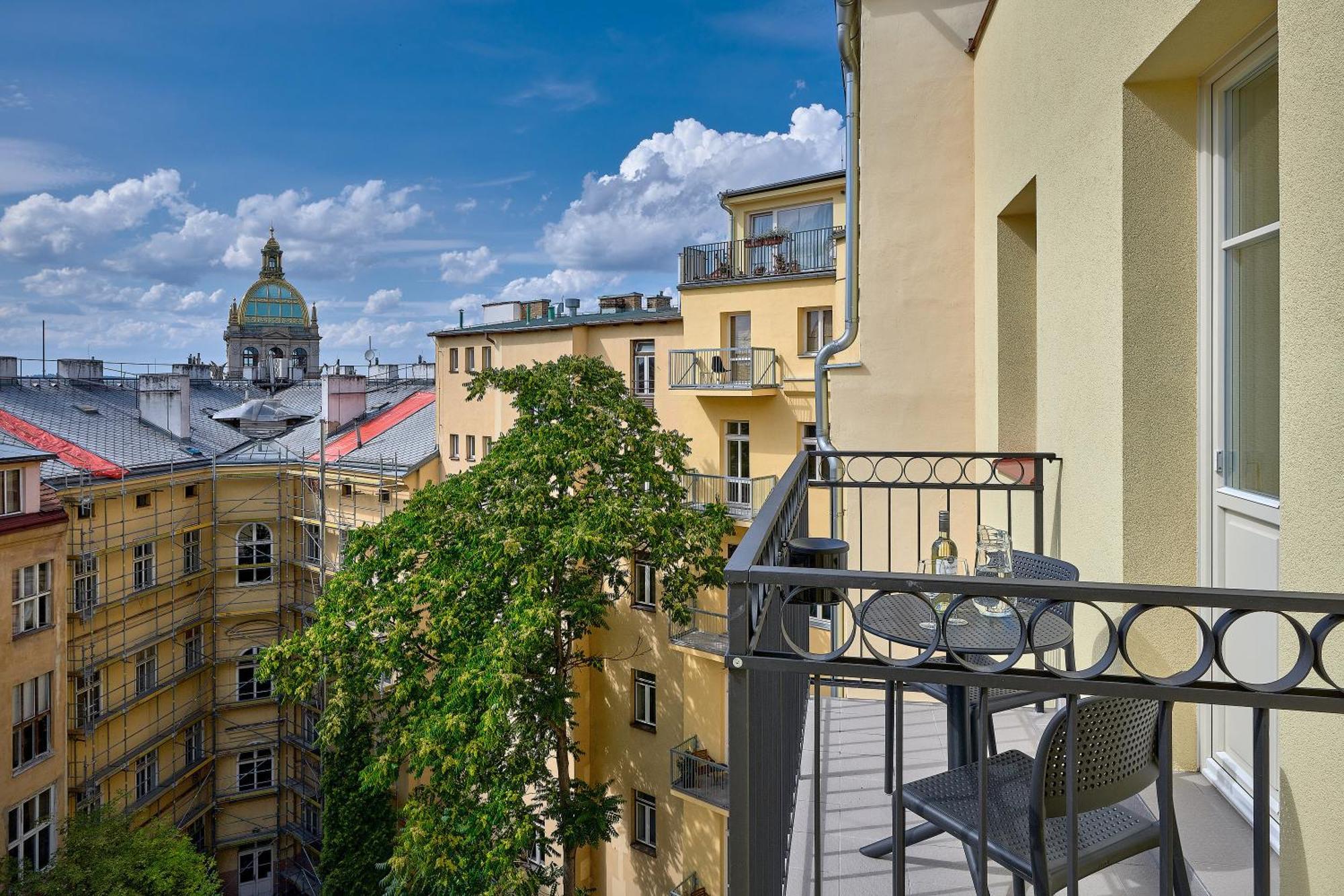 Downtown Suites Rubesova Prag Eksteriør billede